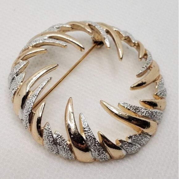 Sarah Cov Fire and Ice - Picture 2 of 5